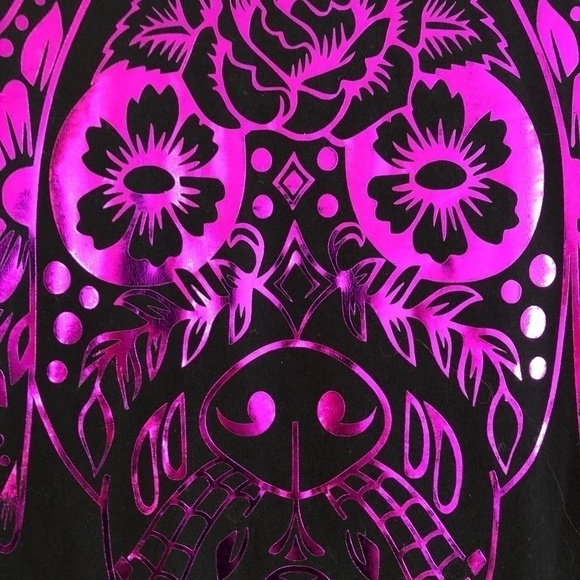 DOG T shirt, Dog Graphic Tee Shirt, Metallic Purple, Size M, New Without Tags - Picture 3 of 7